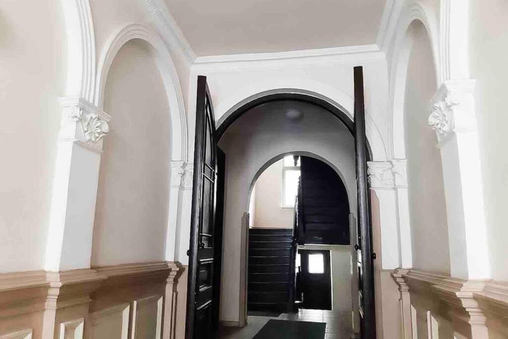 Apartment Zentraler Altbau Am Clara-zetkin-park, Rb-arena Um Ecke, Netflix Inklusive Leipzig