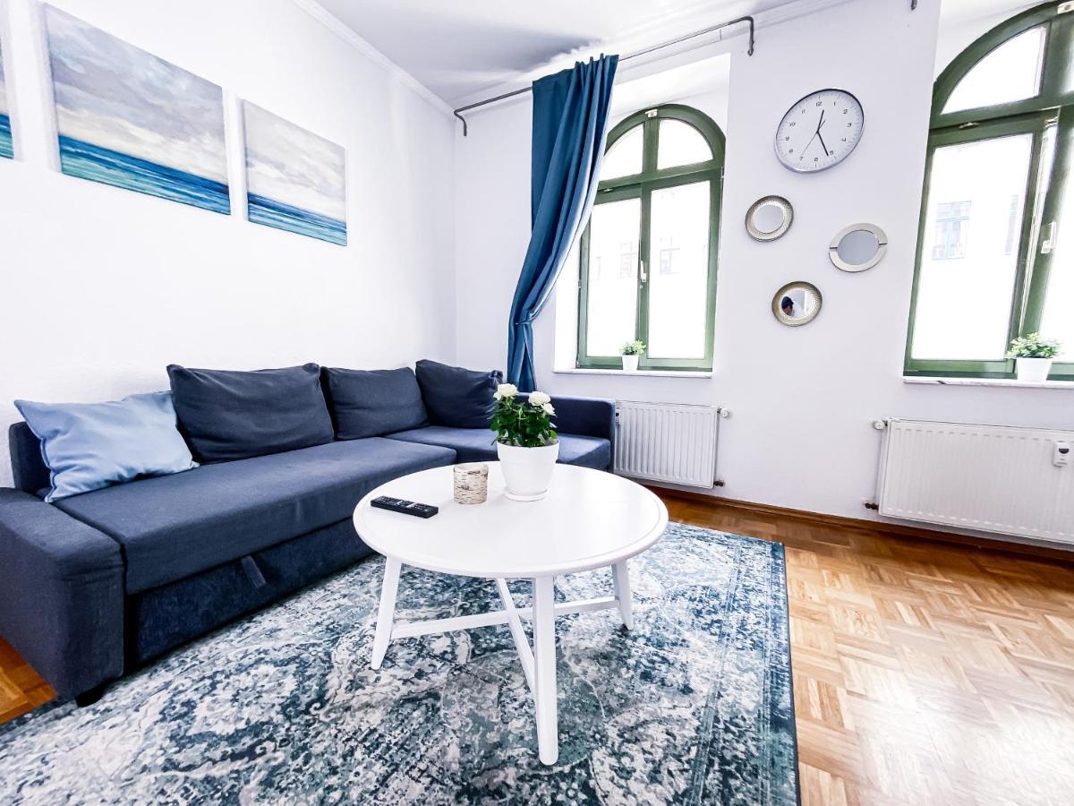 Zentraler Altbau Am Clara-zetkin-park, Rb-arena Um Ecke, Netflix Inklusive Apartment *
